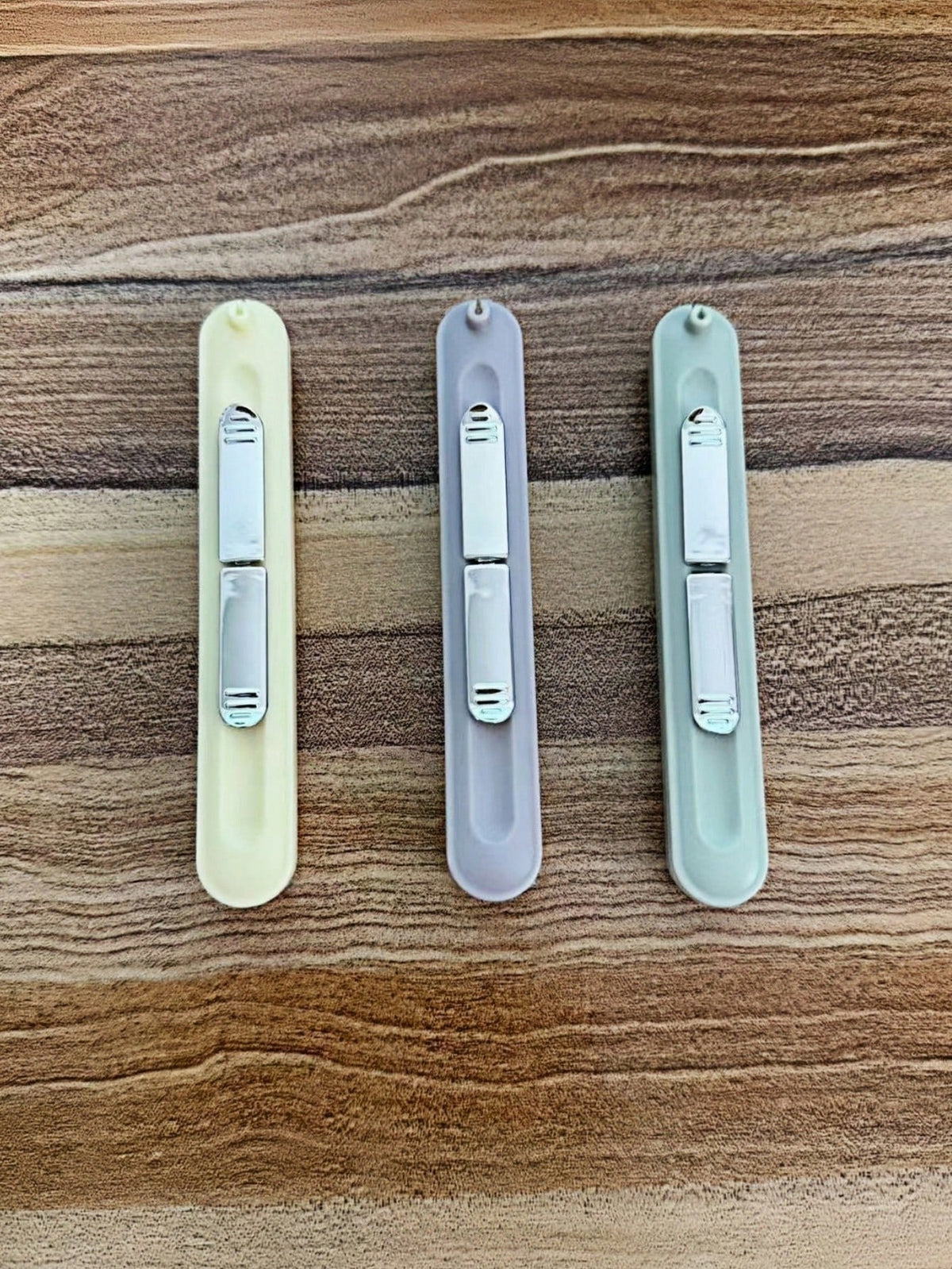 Easy-to-Use Hand Sewing Needle Threader